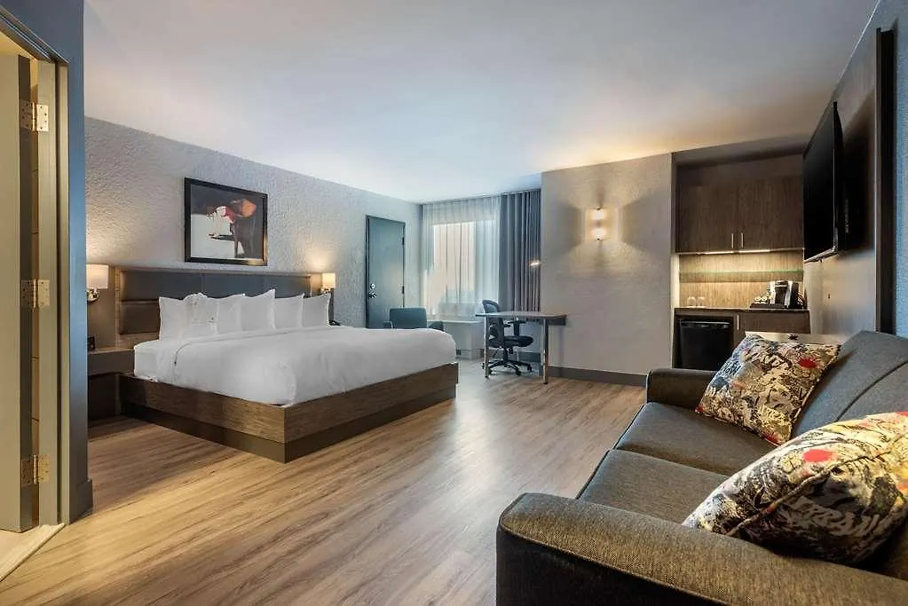 Hotel Quartier, Ascend Hotel Collection Quebec City Canada
